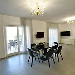 Palazzo Mosillo Daire
